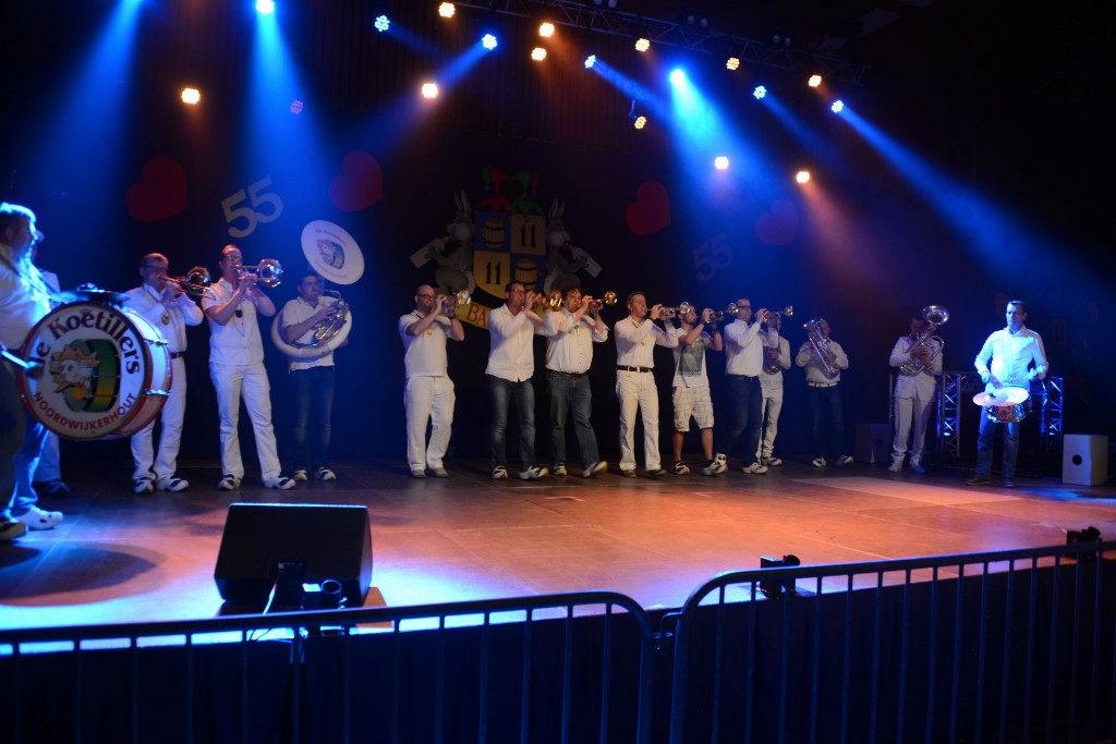 ../Images/Jeugddisco White Edition 095.jpg
